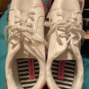 Betsy Johnson tennis shoes